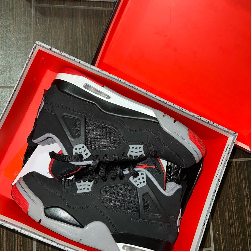Nike Air Jordan 4 Retro Black/Red